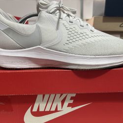 Nike Women’s Zoom Winflo 6 