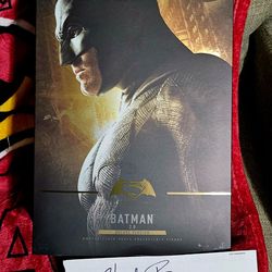 Hot Toys MMS732 Batman