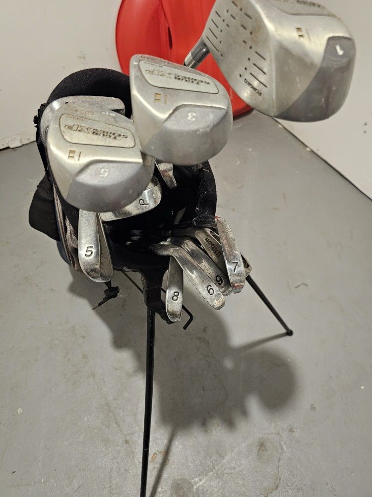 Tour Series XP Clubs Full Set w/ Bag for Sale in Chicago, IL OfferUp