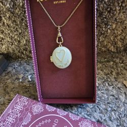 LUCKY BRAND LOVE LOCKET NECKLACE BRAND NEW