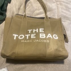 Marc Jacob’s Large Tote Bag 