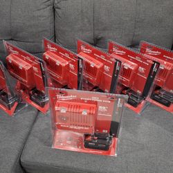 Milwaukee Battery + Charger