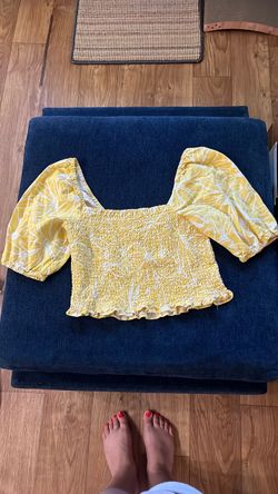Yellow Top