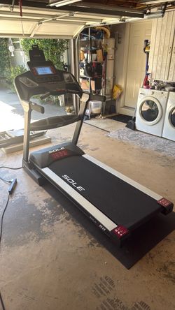 Sole F80 Treadmill