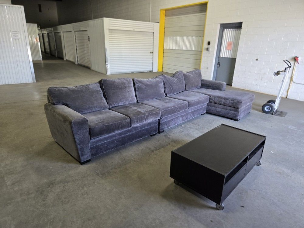 *Same Day Delivery Available!* Massive 13ft Jonathon Louis Chaise Sectional 