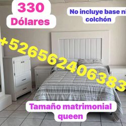 Juego De Recámara En Remate 330