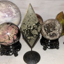Pyrite Diamond With Stand! 