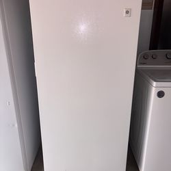 White GE Standing Freezer