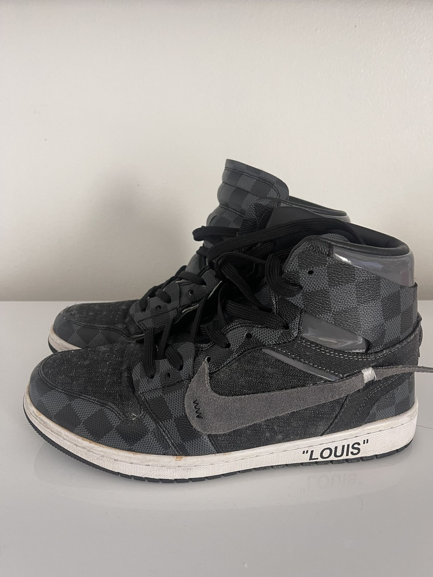 Nike High-Top Custom “LOUIS” Size 10