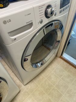LG washer Dryer combo set.