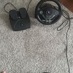 Xbox 1 and Pc And Playstation Steering wheel and pedals 