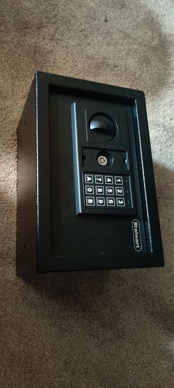 Stalwart 0.32 cu. ft. Premium Digital Lock Steel Safe