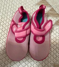 Speedo pink water shoes size M #swim #waterproof