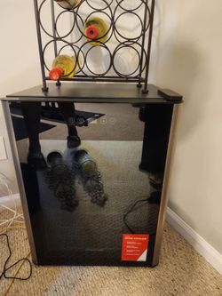 Like New Frigidaire Wine Cooler