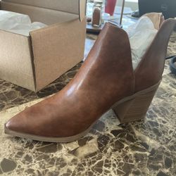 Women Boots NEW