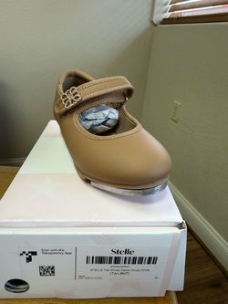 Toddler size 9 tap shoes