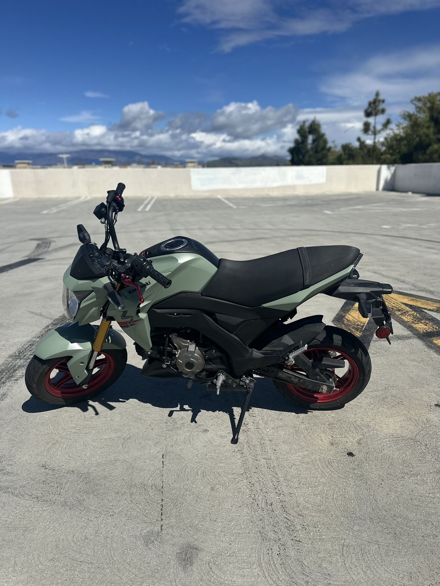2023 Kawasaki Z125PRO