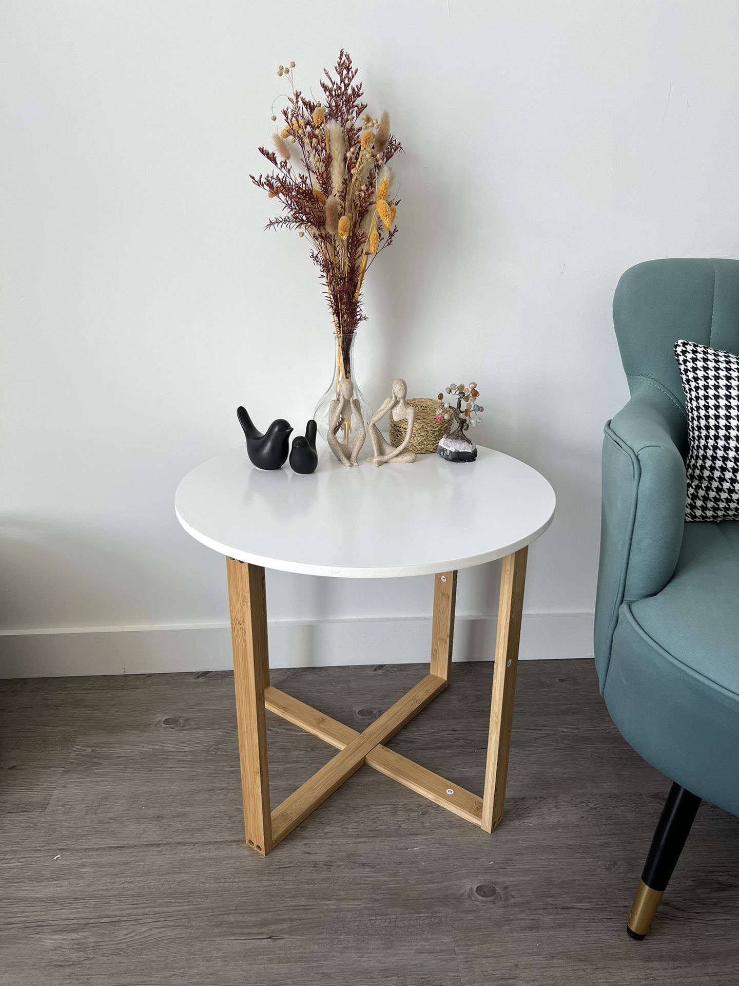 White Coffee Table With Bamboo 