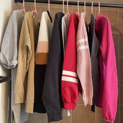 ALL 9pc bundle  Women’s  LARGE Sweaters, Cardigans Good Condition  Pick up in Selma, Tx