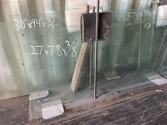 Tempered glass shower door