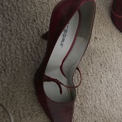 BCBG shoe