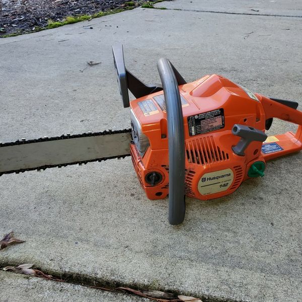 Husqvarna 142 Chainsaw for Sale in Charlotte, NC OfferUp