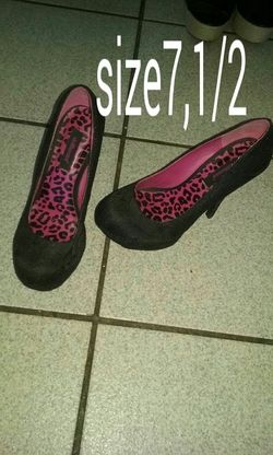 Zapatos limpios seminuevos