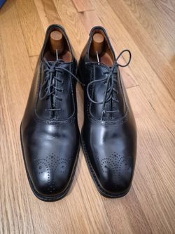 Allen Edmonton shoes  size 11
