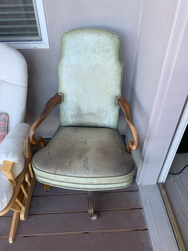 Green Ethan Allen 360 Degree Desk Chair