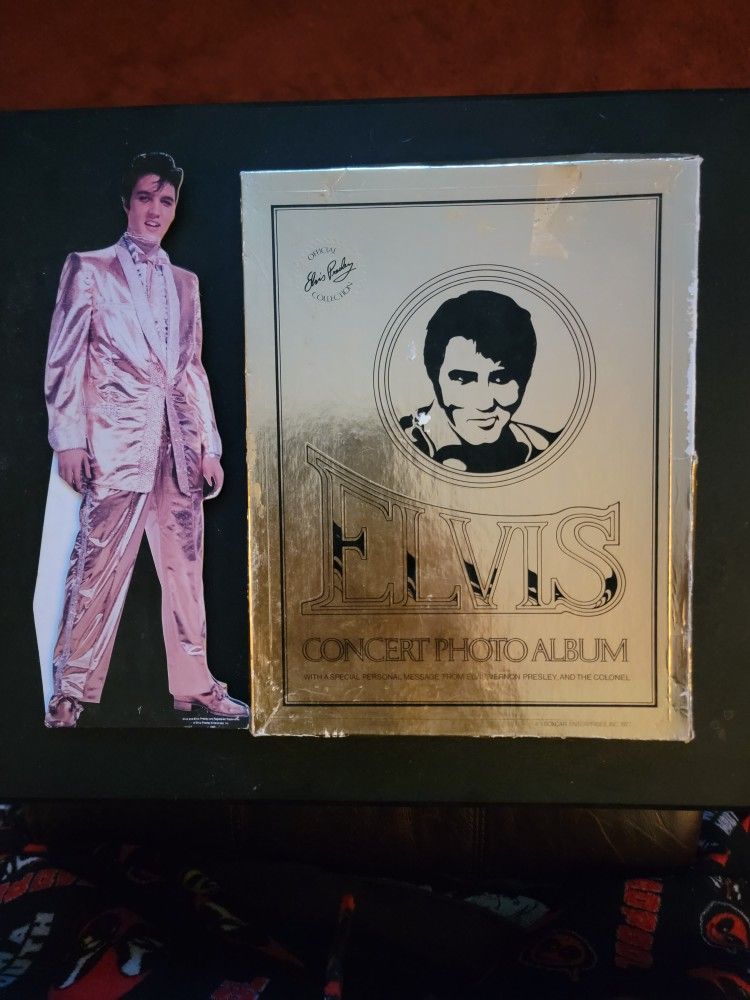 Elvis Presley Concert Photo Album 1977 Gold Box Box Car Enterprises