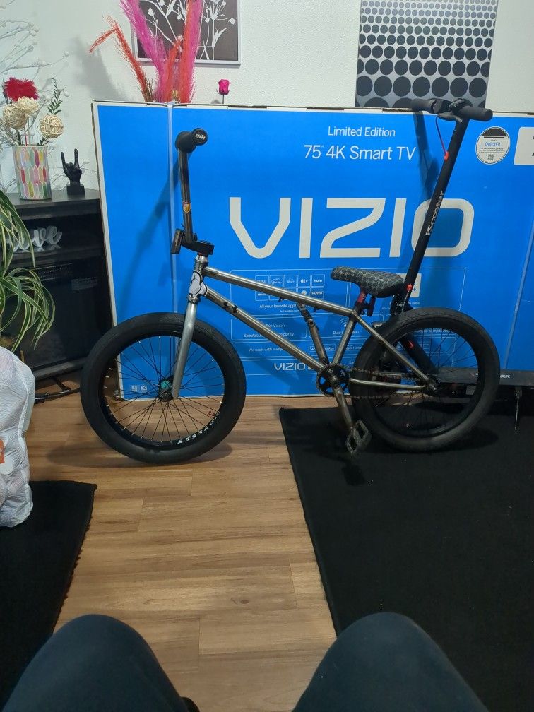 Great Condition 20-in Custom Stranger BMX Bike