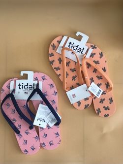 NWT 2 Pairs of Tidal New York Men's Flip Flops in Size 11