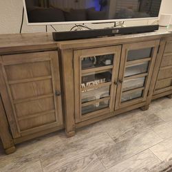 Media Stand / buffet