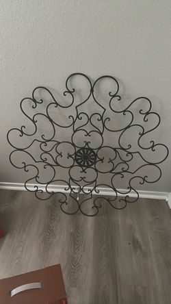 Black Metal Scroll Wall Art Decor