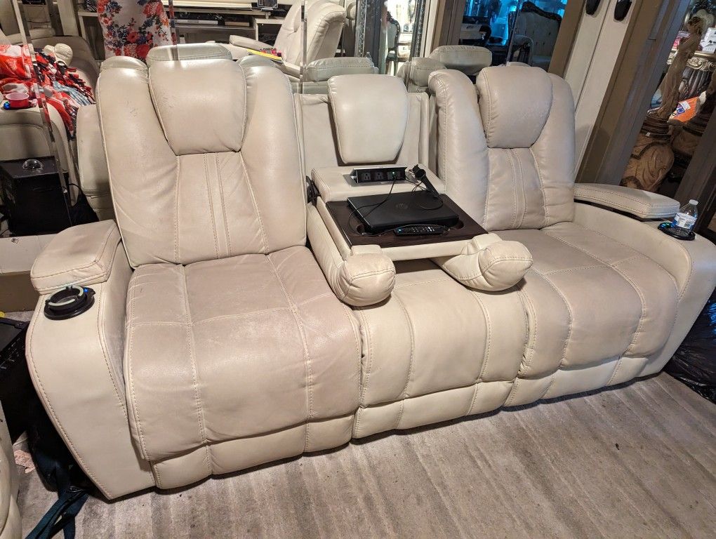 Electric Reclining Couch