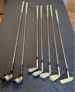 Spaulding tee-flite golf clubs