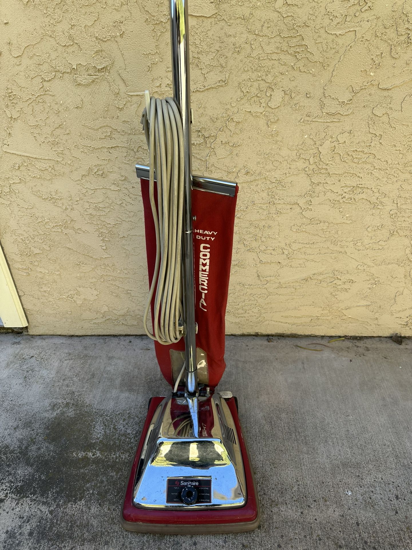 Heavy Duty Commercial Vacuum