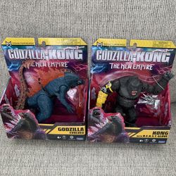 GODZILLA EVOLVED & KONG WITH BEAST GLOVE
