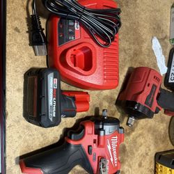 Milwaukee M12