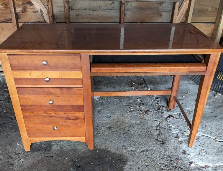 Wood Desk With Hutch