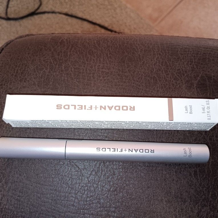 Rodan + Fields Lash Boosting Serum