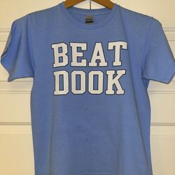 kids sz M unc "beat dook" shirt 