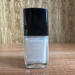 Chanel Le Vernis Nail Polish 548 Blanc White