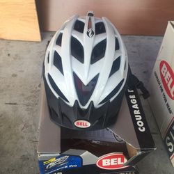 Bicycle helmet