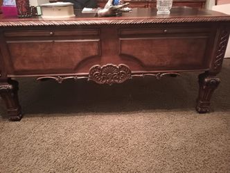 Large executive desk cut has drawers in front that you can open and use for disc in front perfect very very heavy comes with the chair and the large s