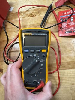 Fluke 115 Multimeter