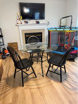 Circle glass table set