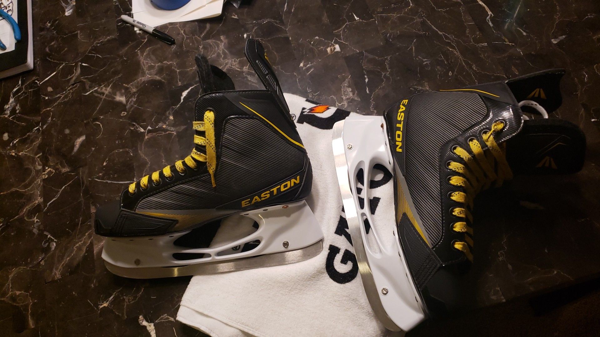 EASTON STEALTH 65S HOCKEY SKATES, NEW, SZ 10.5D