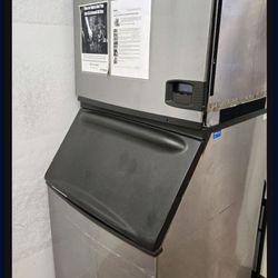 Restaurant Equipment Icemaker