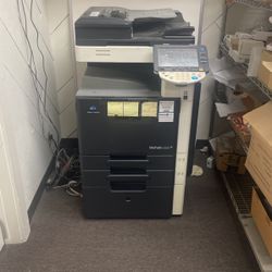 Konica Minolta Bizhub C220  Printer With Ink 